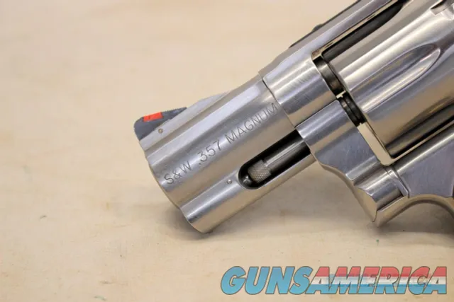 Smith & Wesson 686-6 SNUB NOSE 2.5" Revolver STAINLESS STEEL Box Manual Keys 164231