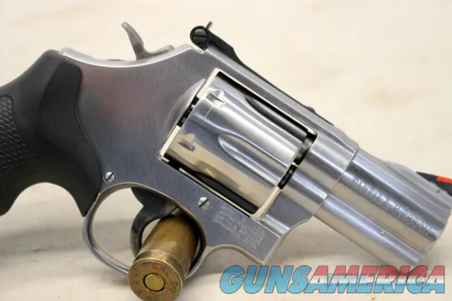 Smith & Wesson 686-6 SNUB NOSE 2.5" Revolver STAINLESS STEEL Box Manual Keys 164231