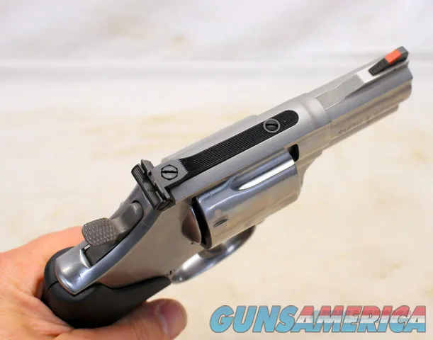 Smith & Wesson 686-6 SNUB NOSE 2.5" Revolver STAINLESS STEEL Box Manual Keys 164231