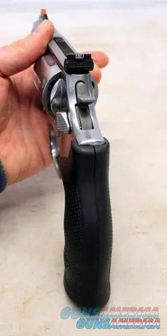 Smith & Wesson 686-6 SNUB NOSE 2.5" Revolver STAINLESS STEEL Box Manual Keys 164231