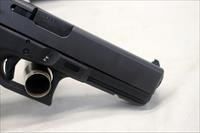 GLOCK 21 Gen 4 semi-automatic pistol  .45ACP  CASE, Manual and 3 Magazines Img-9