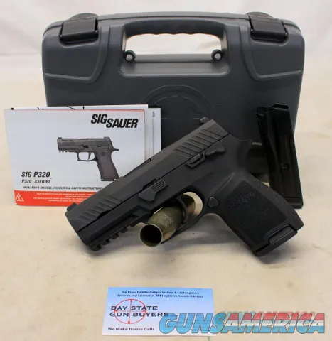 Sig Sauer P320 semi-automatic pistol ~ 9mm ~ Box, Magazines & Manual
