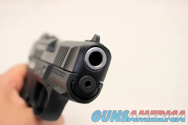 Ruger SR9c semi-automatic pistol ~ 9mm ~ (2) 10rd Magazines ~ CONCEAL CARRY