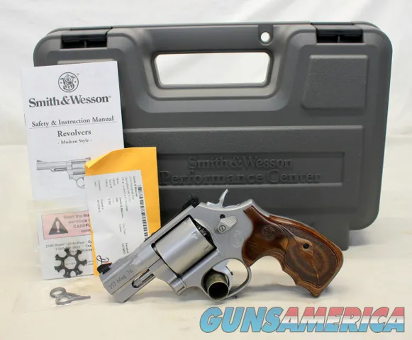 Smith & Wesson MODEL 686-6 PERFORMANCE CENTER Revolver .357 Mag 7X Box 
