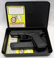 Glock Model 23 GEN 2 semi-automatic pistol  .40 SW  MASS COMPLIANT GUN  Case, Manual and 2 Magazines Img-2