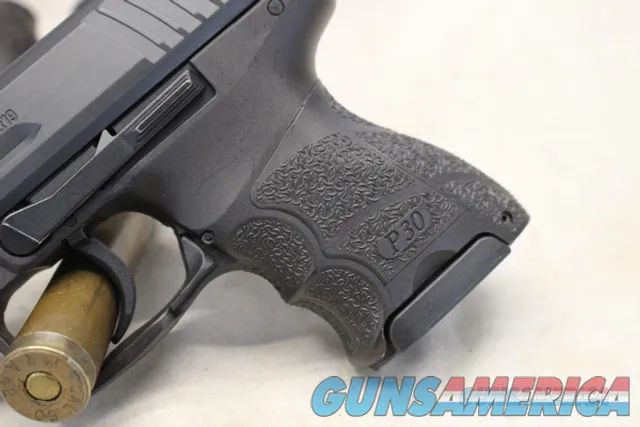 HK P30SK semi-automatic pistol ~ 9mm ~ Case, Manual, Magazines and Extras!