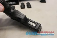 HK P30SK semi-automatic pistol ~ 9mm ~ Case, Manual, Magazines and Extras!