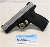 Smith & Wesson Model SD40 VE semi-automatic pistol ~ .40 S&W ~ 10rd Magazine