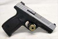 Smith & Wesson Model SD40 VE semi-automatic pistol ~ .40 S&W ~ 10rd Magazine