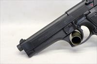 Beretta Model 92FS semi-automatic pistol  Blued  9mm  Original Box, Manual & Magazine Img-5