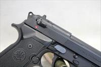 Beretta Model 92FS semi-automatic pistol  Blued  9mm  Original Box, Manual & Magazine Img-8