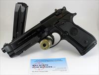 Beretta Model 92FS M9A1 semi-automatic pistol  9mm  2 Magazines Img-1