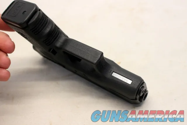 Glock 26 semi-auto pistol ~ 9mm ~ Box Manual Mags ~ UNFIRED