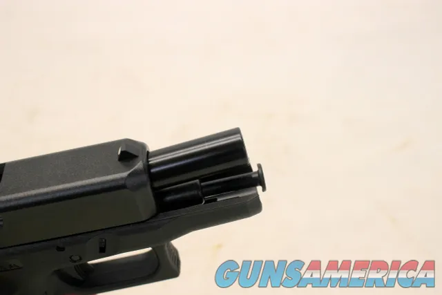 Glock 26 semi-auto pistol ~ 9mm ~ Box Manual Mags ~ UNFIRED