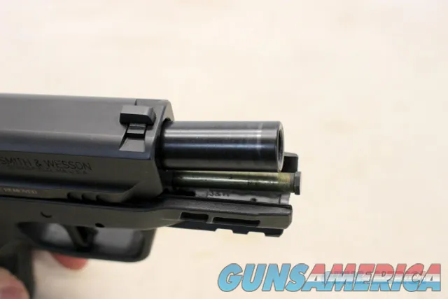 Smith & Wesson M&P 2.0 semi-automatic pistol APEX TRIGGER 9mm Box & Extras