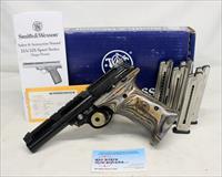 Smith & Wesson Model 22A-1 BULL BARREL Target Pistol  .22LR  Box, Manual & 6 Factory Magazines Img-1