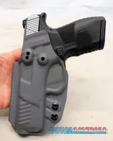 Mossberg MC2c semi-automatic pistol 9mm BOX (2) Magazines USED