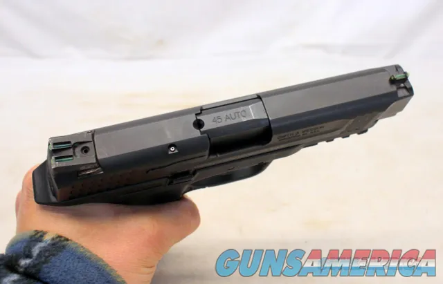 Smith & Wesson M&P 45 semi-automatic pistol 45ACP FULL SIZE w Case Img-15