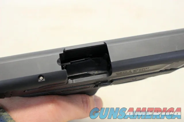 Smith & Wesson M&P 45 semi-automatic pistol 45ACP FULL SIZE w Case Img-20