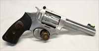 Ruger SP101 8-shot revolver  .22LR  Stainless Steel  SA/DA  BOX & MANUAL Img-2