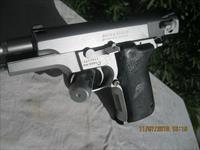 S&W STAINLESS MODEL 5906 IN 9MM Img-3