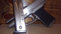 RUGER P93DC 9MM VERY GOOD CONDITION 1-15RD MAG, FREE SHIPPING NO CC FEE Img-5