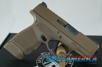 Springfield Armory Hellcat FDE 9mm w 4 magazines