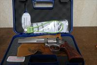 Smith & Wesson 686-6 Plus Deluxe .357 Magnum Img-3