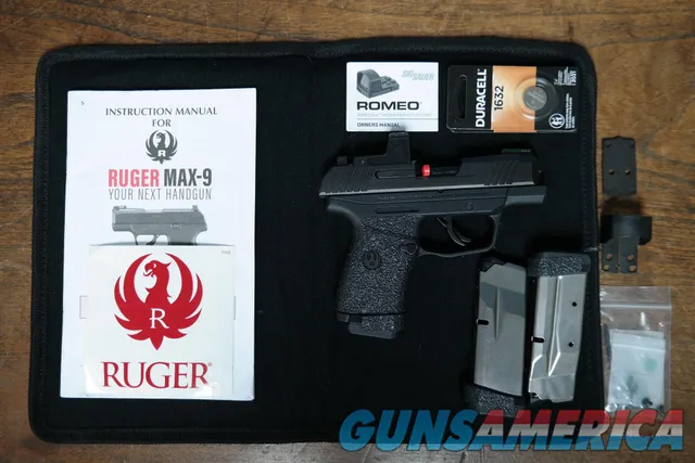 Ruger Max-9 9MM Centerfire Semi-Automatic pistol