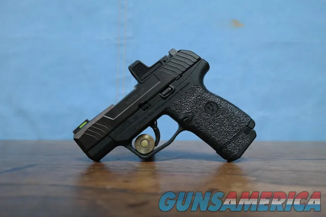 Ruger Max-9 9MM Centerfire Semi-Automatic pistol