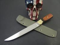 Roberts Custom Knives  Custom Made Pakkawood Fighter / Hunter . D2 High Carbon Tool Steel Blade