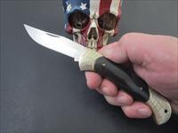 Holly Knives , Bob Miller Custom Buffalo Horn Lock Back Folder Img-4