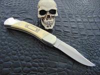 Schrade USA SC705 Scrimshaw Edition Bear Scene