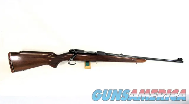 GM2 WINCHESTER 70 PRE 64 FEATHERWEIGHT IN RARE 264 WINCHESTER MAG