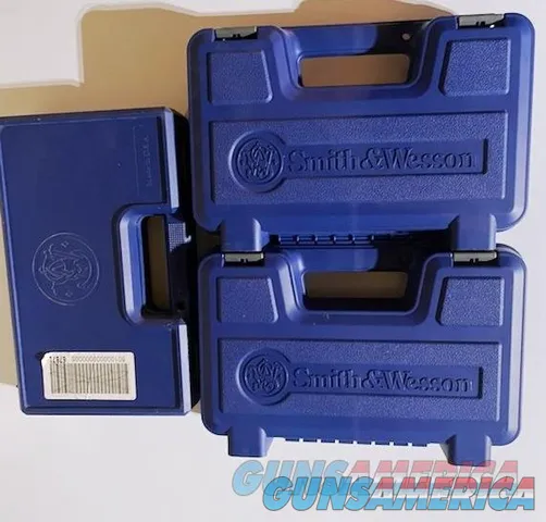 Factory New Smith and Wesson Blue Pistol Case S&W