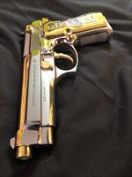 GORGEOUS Beretta 92 Custom 24k gold and bright stainless Versace grips Img-2