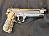 GORGEOUS Beretta 92 Custom 24k gold and bright stainless Versace grips Img-5