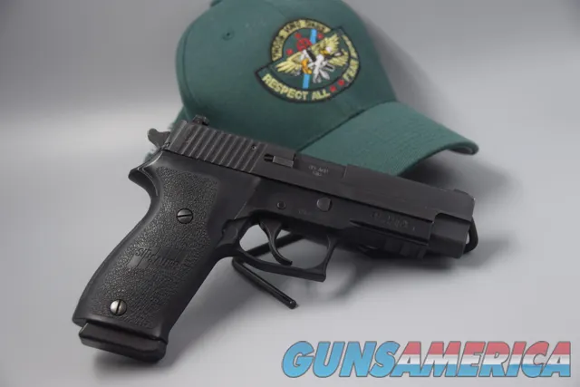 SIG SAUER MODEL P-220 PISTOL IN .45 ACP WITH 4 MAGAZINES Img-4