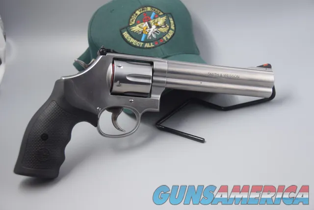 SMITH & WESSON MODEL 686 STAINLESS 6-INCH REVOLVER IN .357 MAGNUM Img-4