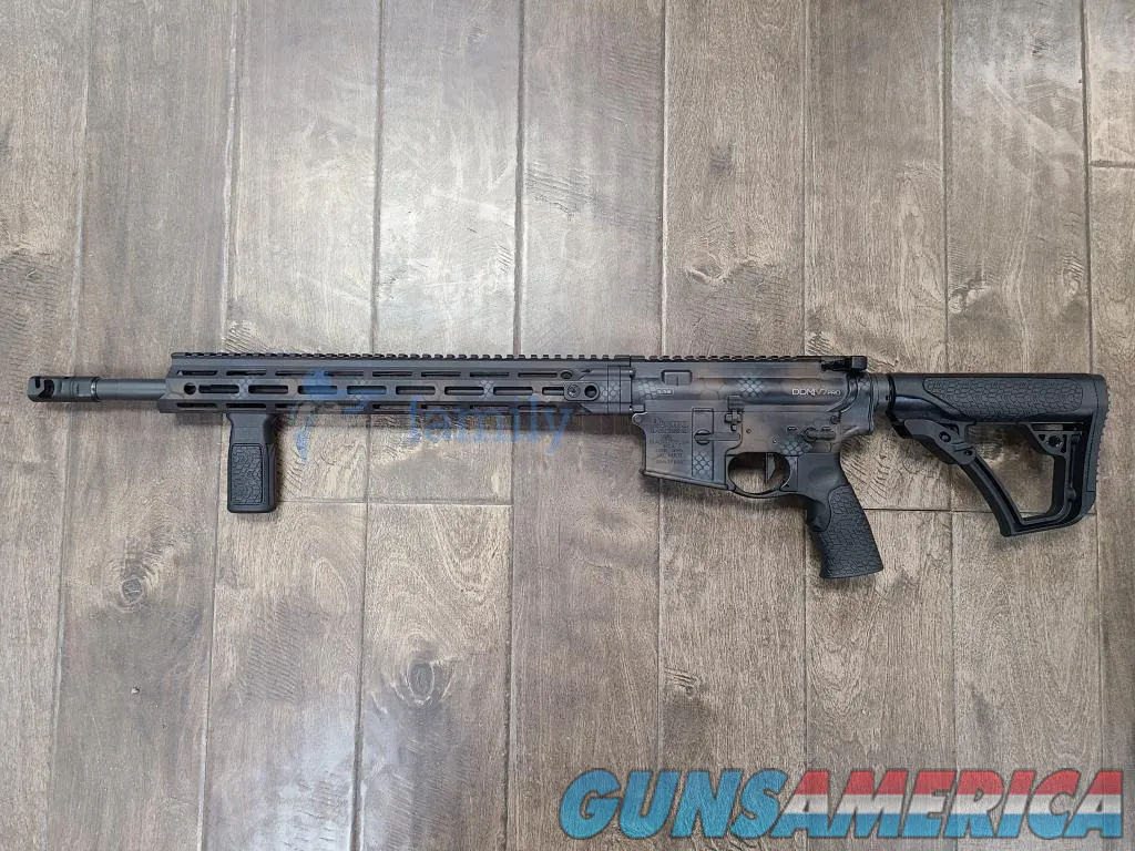 Daniel Defense DDM4V7 Pro V7 Rattlecan 18" MLOK 32rd 02-128-02364-047