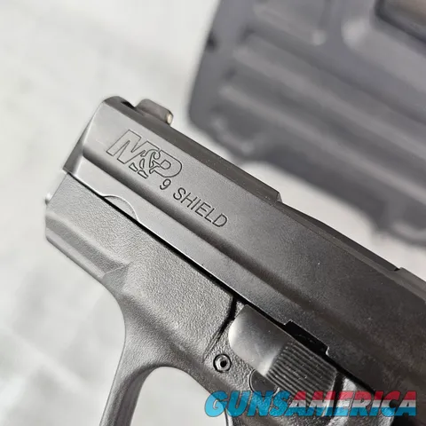 Smith & Wesson M&P9 Shield  Img-6