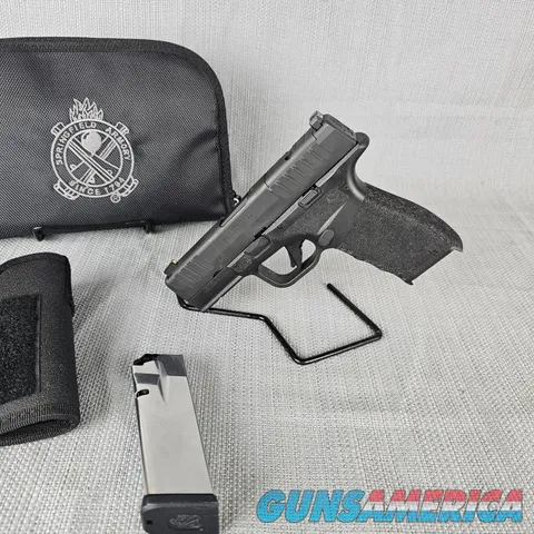 Springfield Armory Hellcat Pro 9mm Pistol w/ Soft Case & Holster