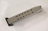 Springfield Armory XD 9mm Semi-Auto Pistol + 4 Mags