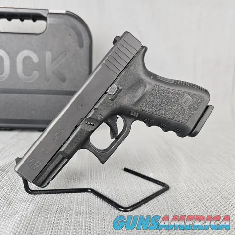 Glock G19 Gen 3 15rnd Pistol w/ Hard Case