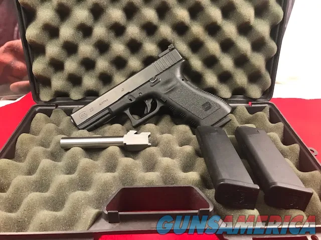 Glock 22 (40 cal) Gen 3 PKG