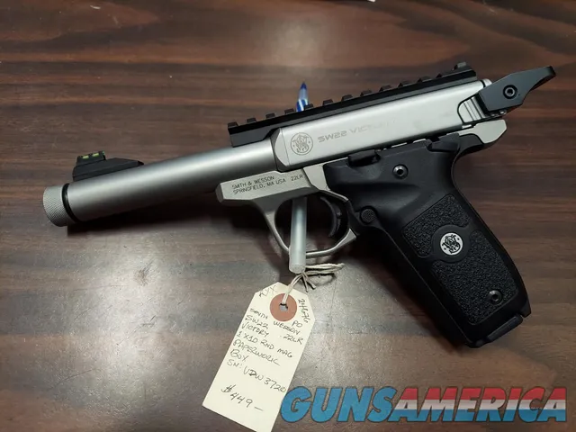 Smith & Wesson SW22 Victory .22LR