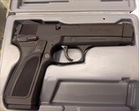 Browning BDM 9 mm Luger D.A. 
