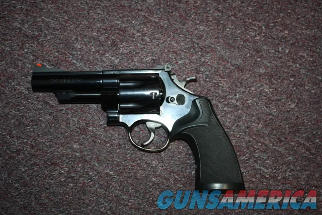 (USED) Smith & Wesson 29-2