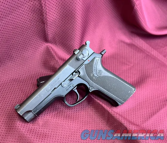 Smith & Wesson 915