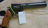 Dan Wesson 44 Mag 8" barrel